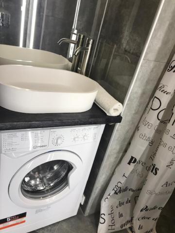 Kotlyarska Apartments Lviv Luaran gambar